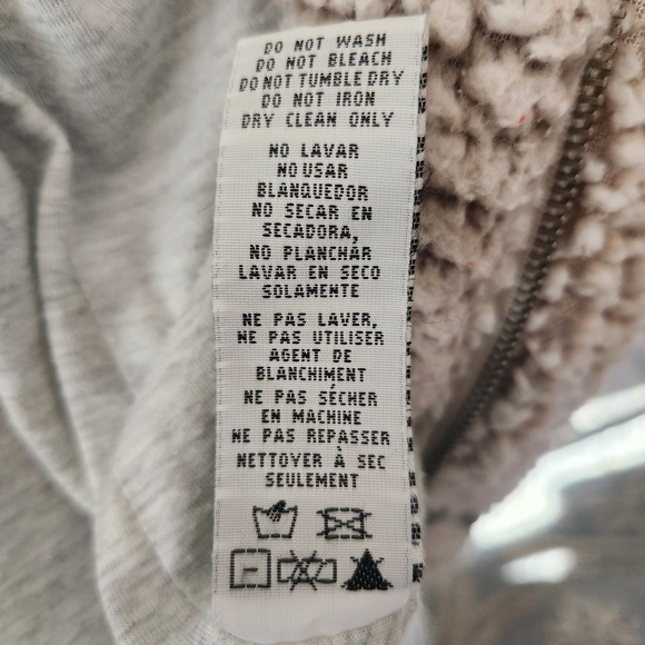 Altar'd State Size Small Cozy Cream Sherpa Jacket With Hood - Picture 6 of 11